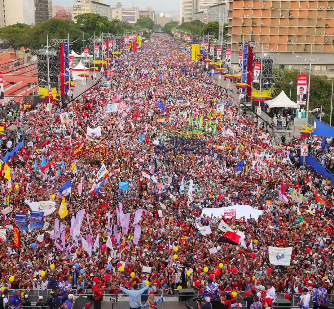 Con la Av. Bolívar repleta, Maduro cierra campaña: «El pueblo está listo para la gran victoria del 28 de julio”