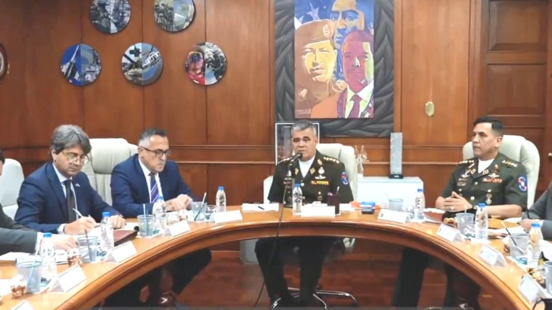 Ministro de Defensa sostuvo un encuentro con expertos electorales de la ONU