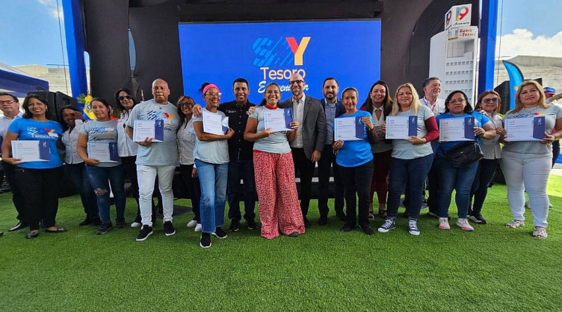 Banco del Tesoro entrega financiamientos a más de 150 emprendedores