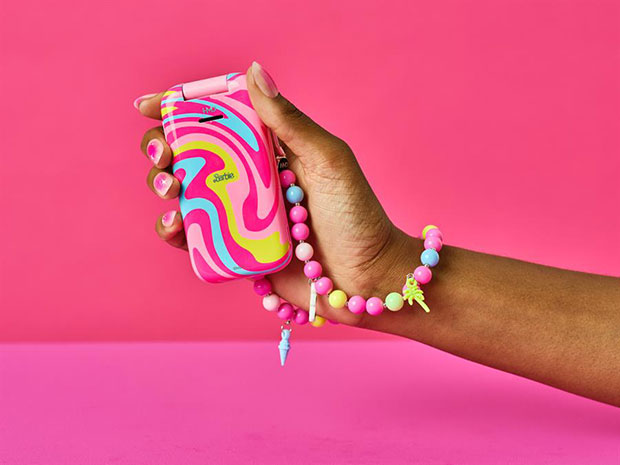 El nuevo teléfono móvil de Barbie sale a la venta con el foco en la desconexión digital (+ Fotos)