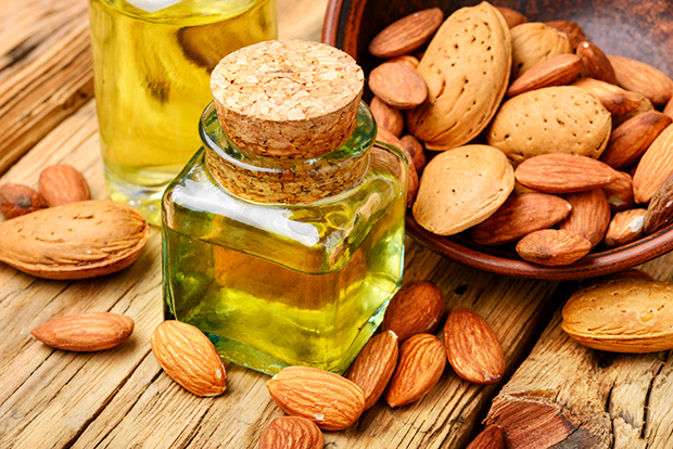 Beneficios del uso de aceite de almendras en tu rutina de belleza