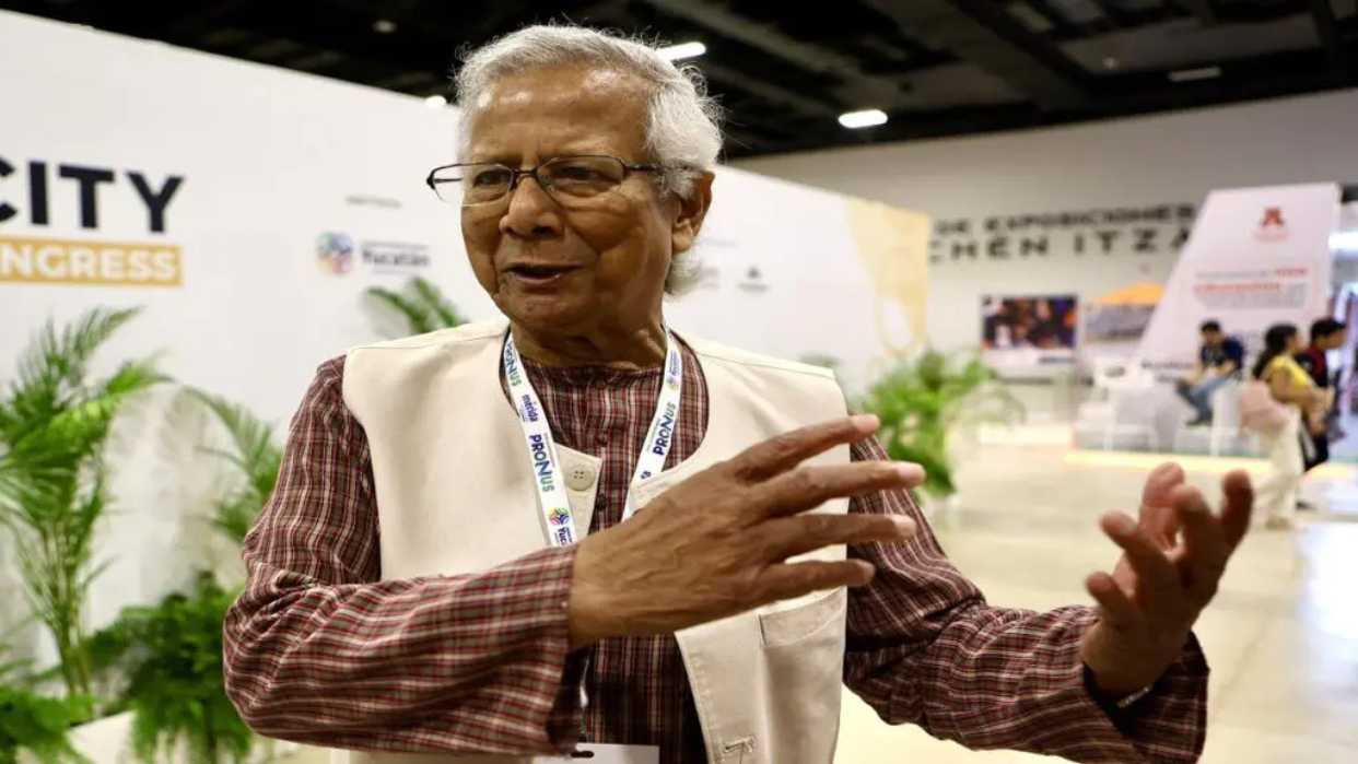 Bangladés nombra a Muhammad Yunus como líder del Gobierno interino