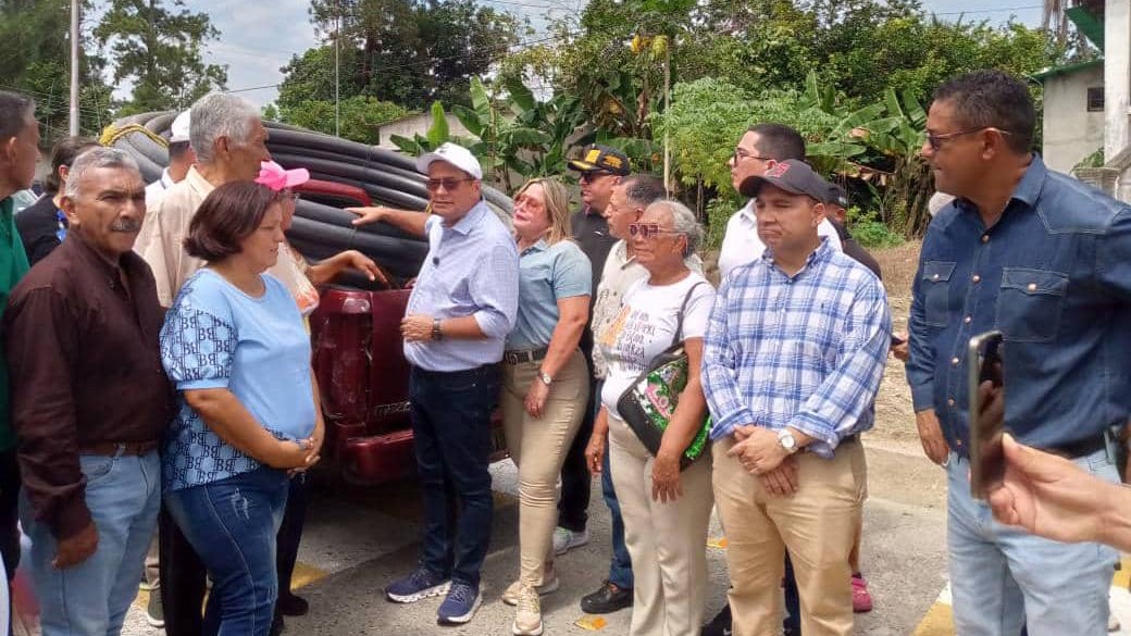 Reactivarán suministro de agua a 265 familias tras recibir material de la Gobernación de Barinas