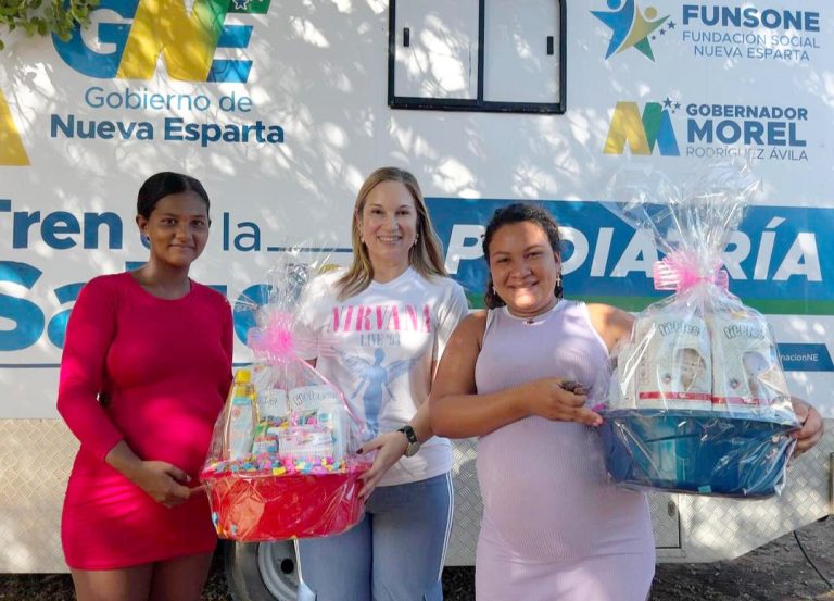 El Tren de la Salud lleva alegría y bienestar a las madres neoespartanas