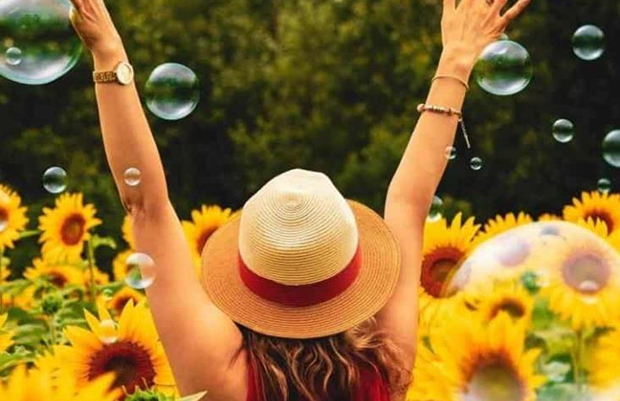 El hábito de caminar aumenta la felicidad en las mujeres, según Harvard
