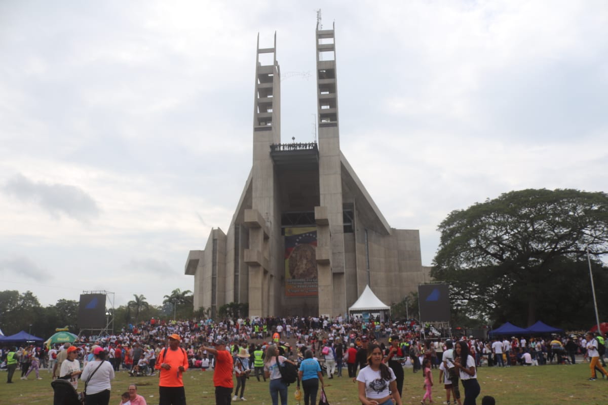 Devotos mostraron satisfacción por las condiciones en las que está el Santuario de la Virgen de Coromoto (+ Videos)