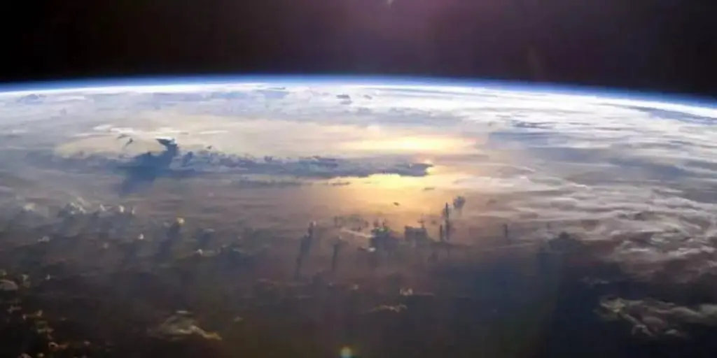 Tras 60 años se confirma que la Tierra cuenta con un campo eléctrico invisible (+ Detalles)