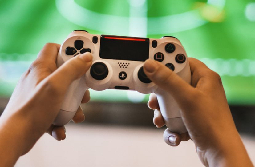 Jugar videojuegos es bueno para la salud mental: estudio señala que reduce la angustia