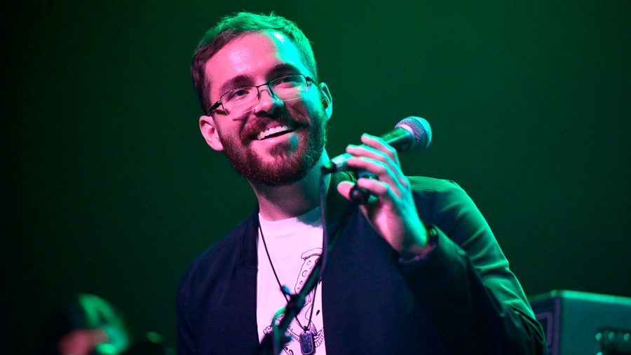 Hijo de Chester Bennington acüsa a Linkin Park de «traiciönar» la confianza de los fans