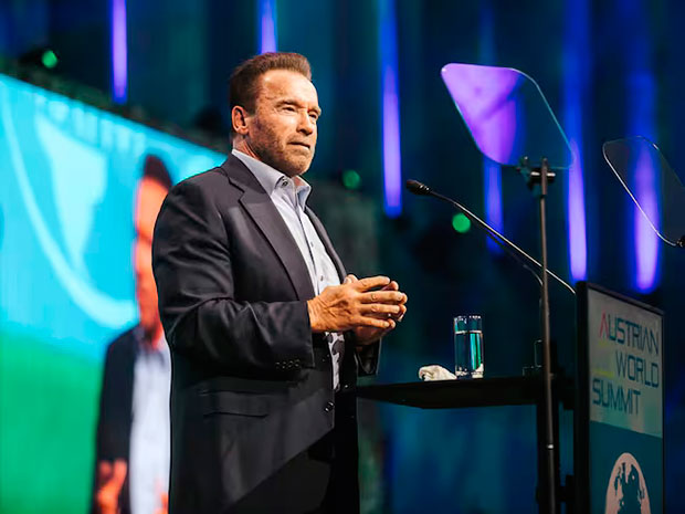 Schwarzerneger nombrado doctor honoris causa por su lucha contra el cambio climático