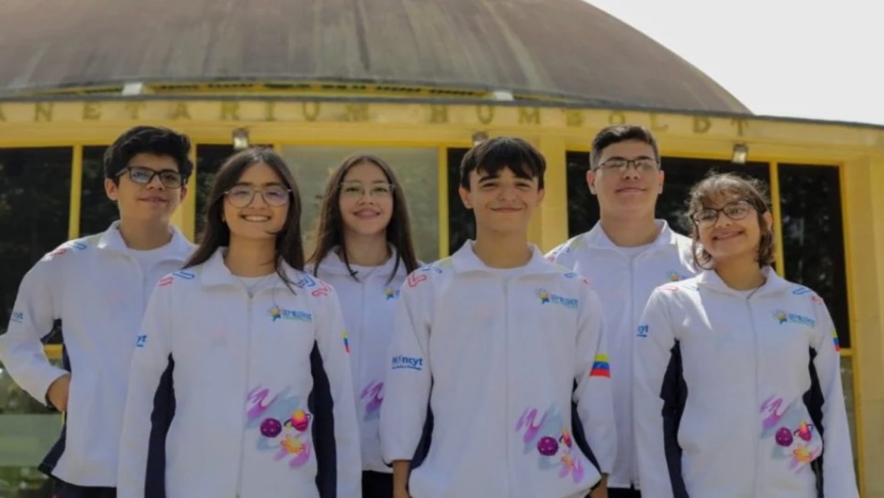 Jóvenes venezolanos obtienen Mención Honorífica en las Olimpiadas de Astronomía en Rusia