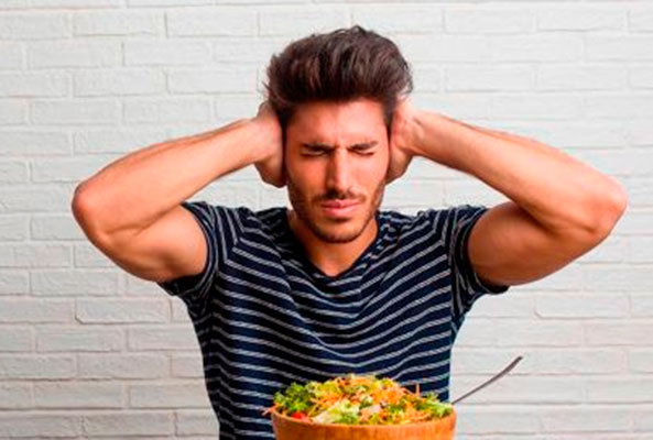 Los zumbidos en los oídos se pueden reducir con la alimentación