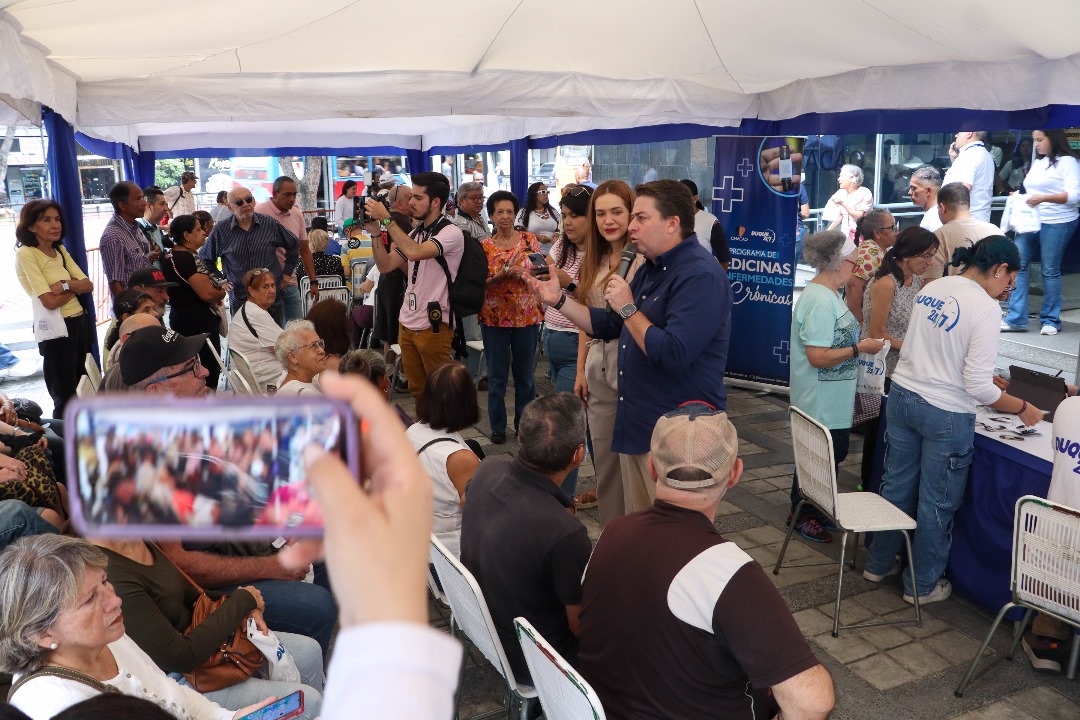 Chacao implementa nuevo programa de entrega de medicinas para garantizar la salud de sus vecinos