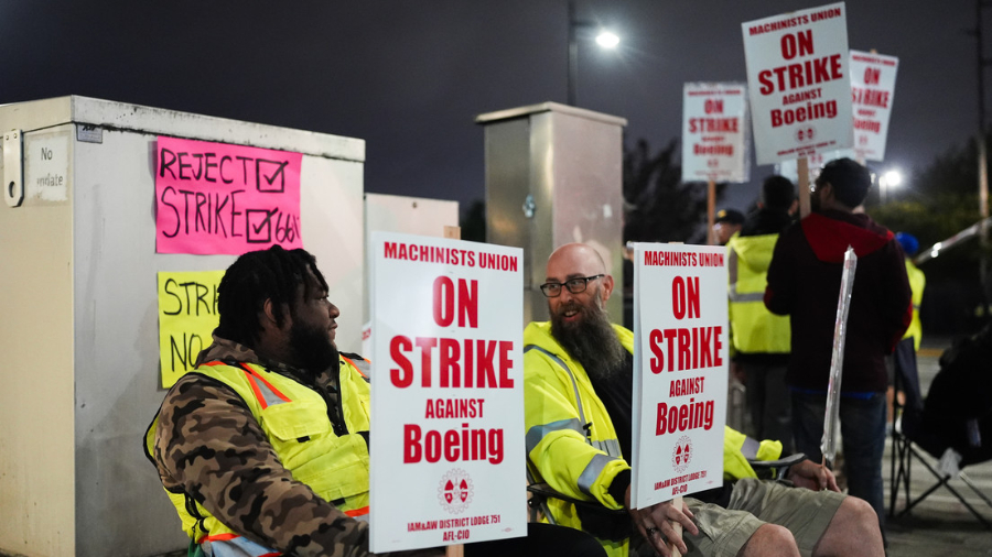 Trabajadores de Boeing van a huelga en EEUU por primera vez desde 2008