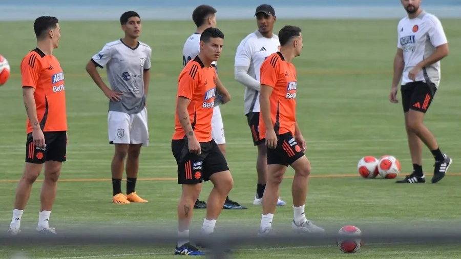 James Rodríguez se suma a Colombia y ya entrena en la altitud de Bolivia