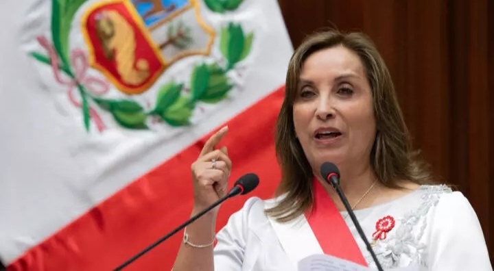 El mandato de Dina Boluarte en Perú llega al 92% de desaprobación, según encuesta