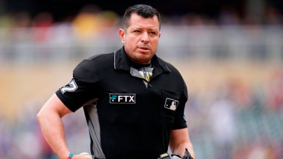 Umpire Carlos Torres: Participar en la Serie Mundial es un sueño hecho realidad»
