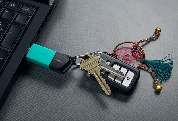 Riesgôs de no expulsar correctamente la memoria USB en los computadores