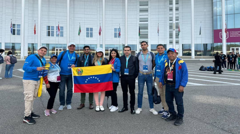 Estudiantes participan en la VI Olimpiada Internacional de Seguridad Financiera