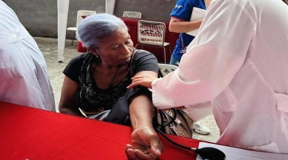 Adultos mayores reciben atención social integral en San Pedro de los Altos