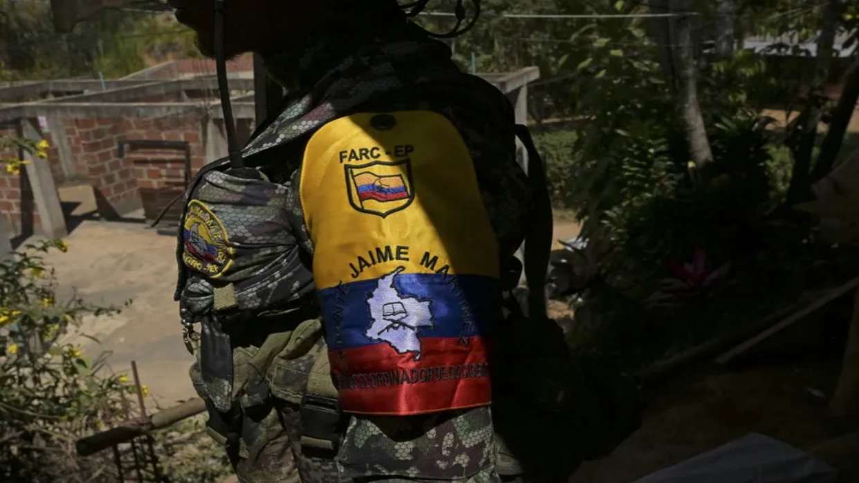 Gobierno de Colombia extiende alto al füego pautado con disidencias de la FARC