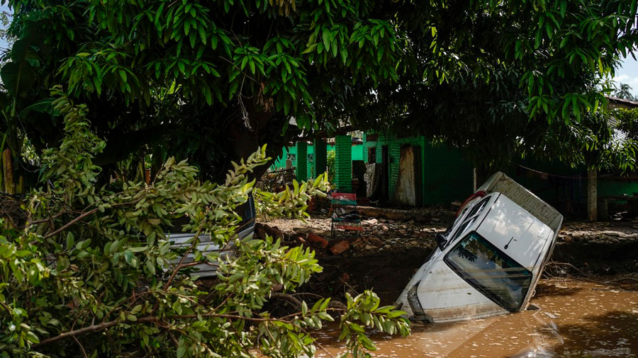 El huracán John deja más de 235.000 damnificados en México