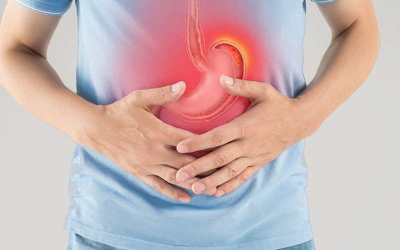 Comer muy rápido puede provocar distensión abdominal y gases