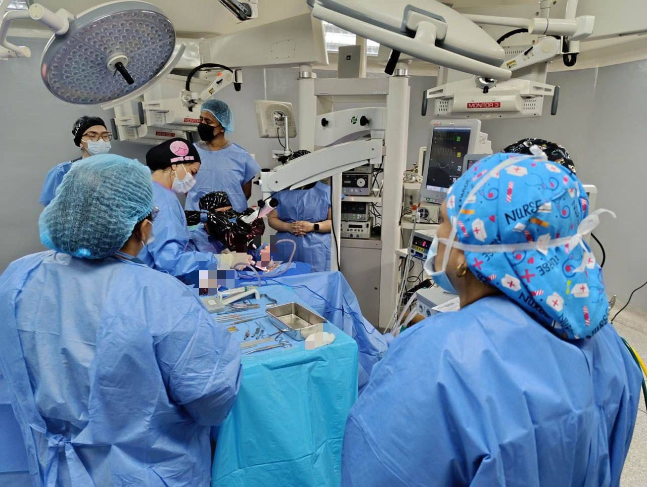 Plan Quirúrgico Nacional coloca implantes auditivos a niños en Valencia