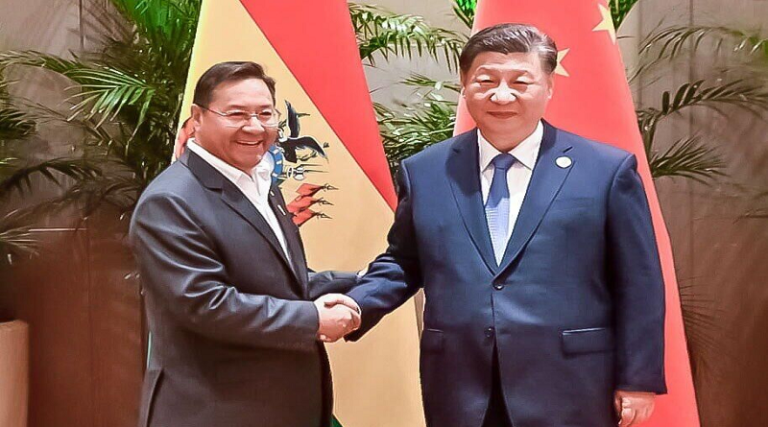 China ofrece cooperación a Bolivia para construir tren que una puertos marítimos