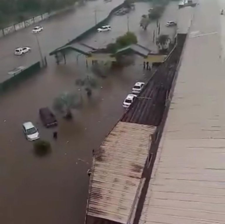Intensas lluvias en Maracaibo generan inundaciones y restricciones de tránsito (+ Vídeo)