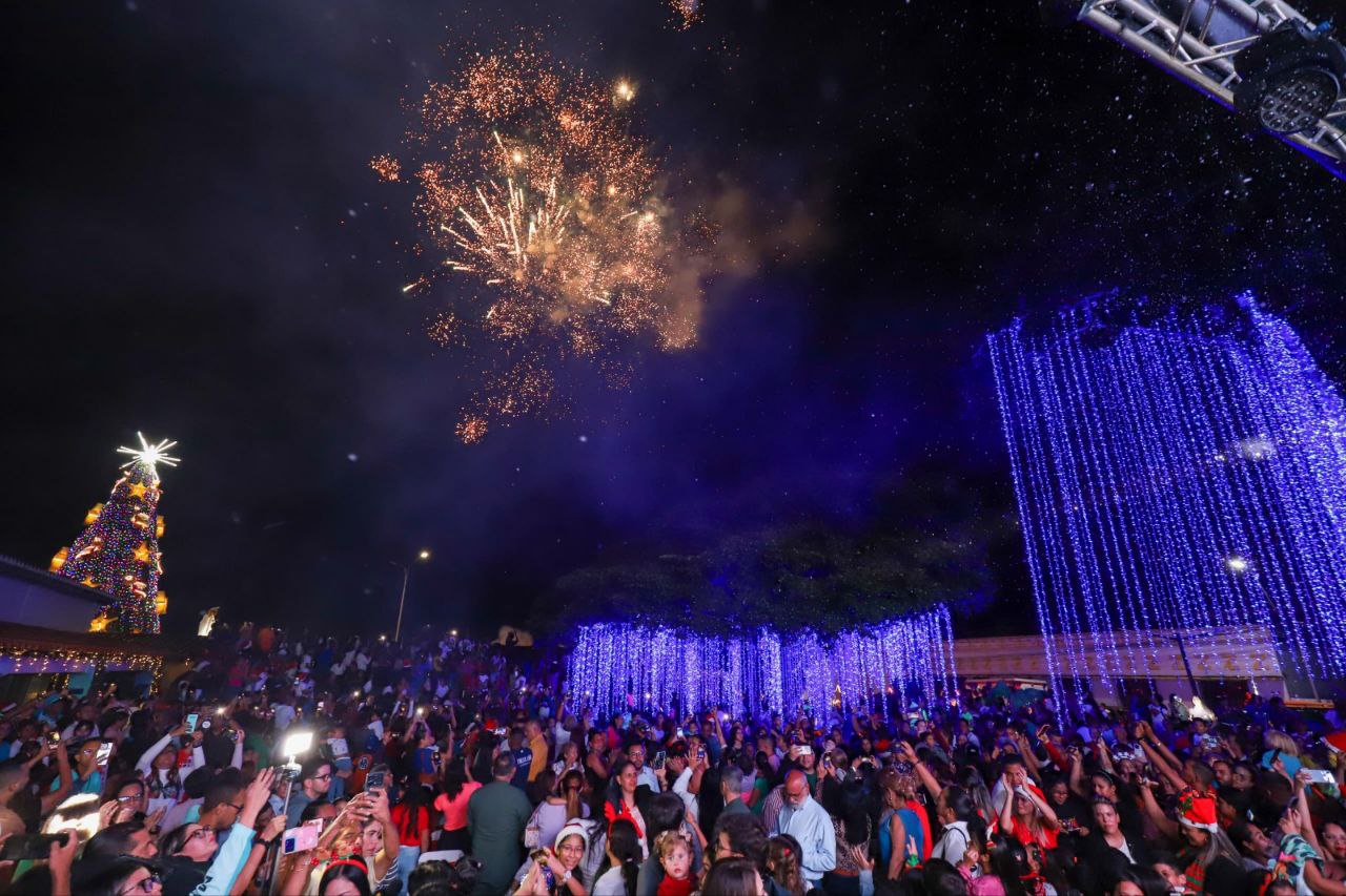 Fundación El Niñö Simón Monagas realizó acostumbrado encendido de luces