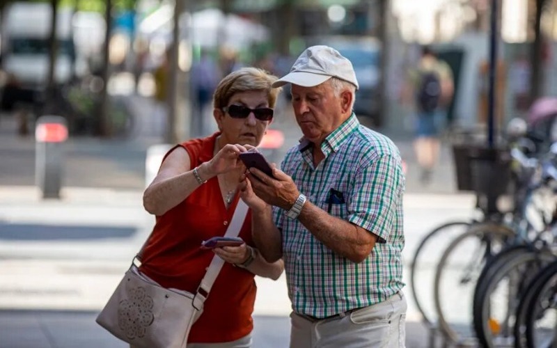 Según estudio, usar redes sociales puede prevenir la depresión en personas mayores