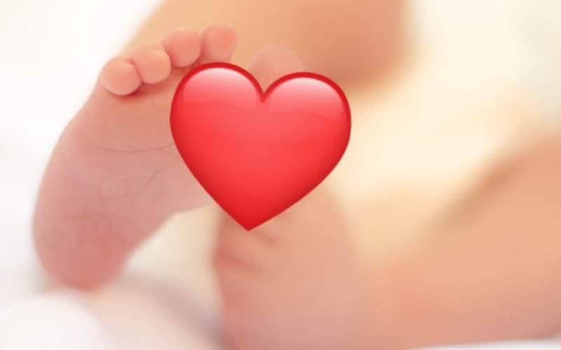 Nació el primer niñø concebido por maduración de óvulo fuera del cuerpo