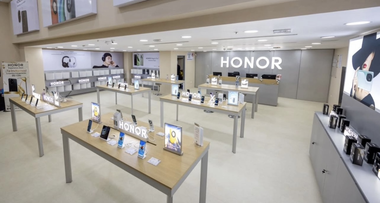 ¡Un hito para el mercado tecnológico venezolano! Inauguran la primera tienda HONOR en el país