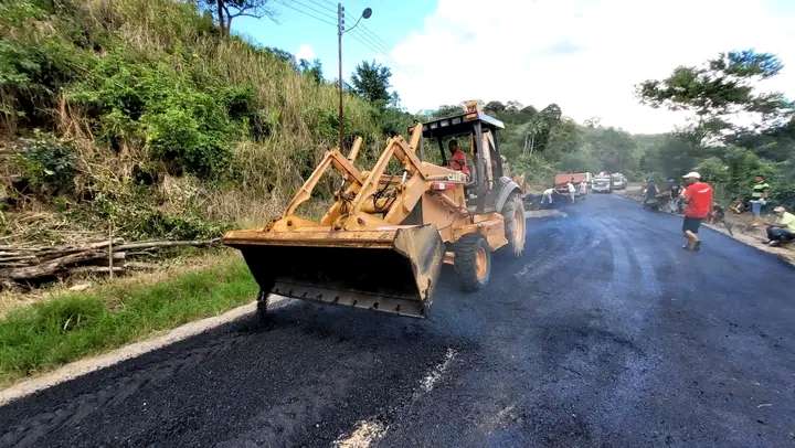 Recuperan vialidad agrícola en el municipio Andrés Mata de Sucre