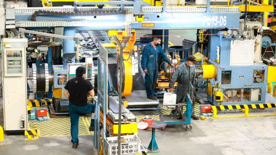 Industrias de Ecuador sufrirán un apagón de 15 días, anticipó el Gobierno (+ Detalles)