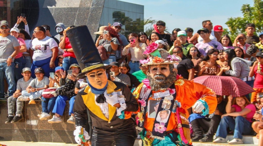 Falcón resaltó entre colores y tradición la Fiesta Internacional de los Locos de La Vela (+ Fotos)