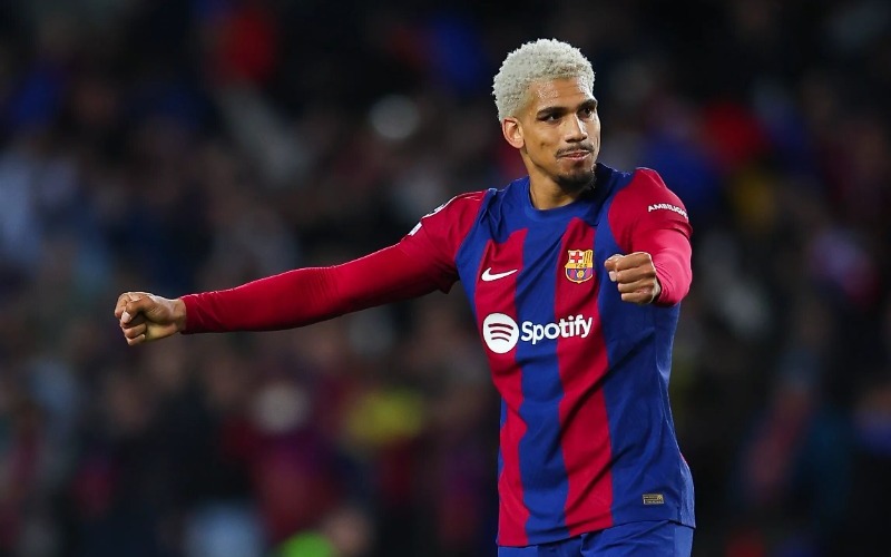 Ronald Araújo tiene fecha para volver a jugar con Barcelona (+ Detalles)