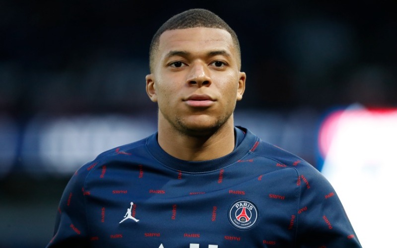 Mbappé fue proclamado el mejor jugador francés de la temporada por France Football
