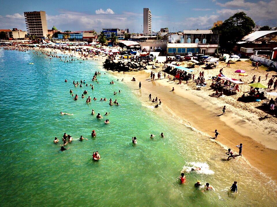 ¡A ocho días de haber iniciado el 2025! Playas de Puerto Cabello continúan al tope de temporadistas (+ Foto)
