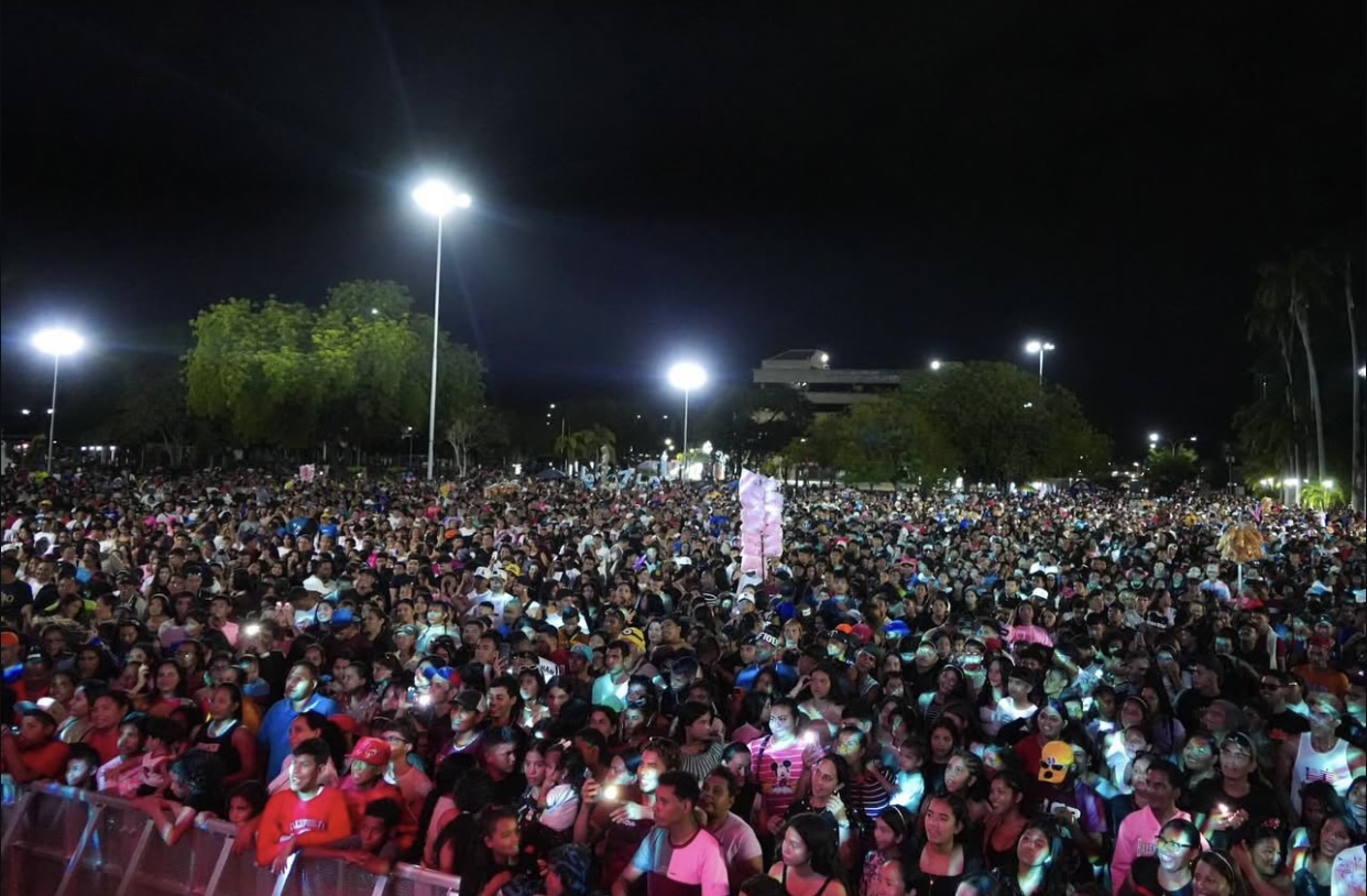 Más de 30 mil personas dieron el grito de Carnaval en Barcelona (+ Fotos)