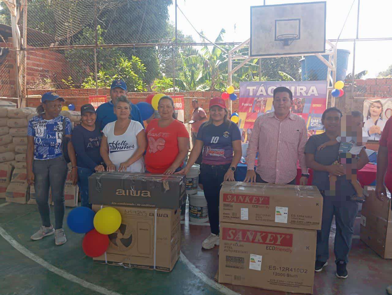 Entregan materiales para mejorar espacios comunitarios en el municipio Bolívar de Táchira