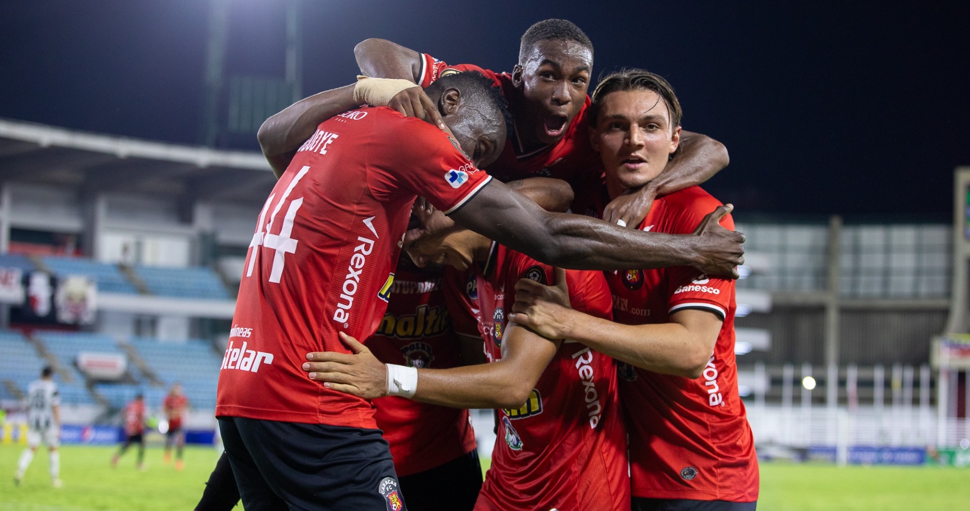 Caracas FC vence a Metropolitanos y consigue su primera victoria de la Liga FUTVE