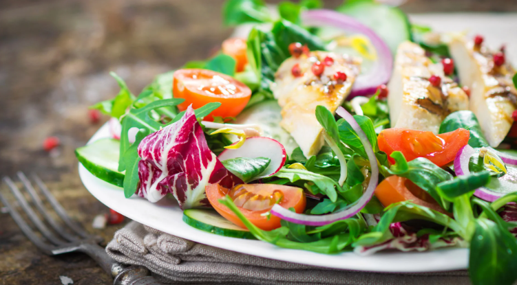 El método más efectivo para adelgazar: Cena equilibrada según nutricionistas