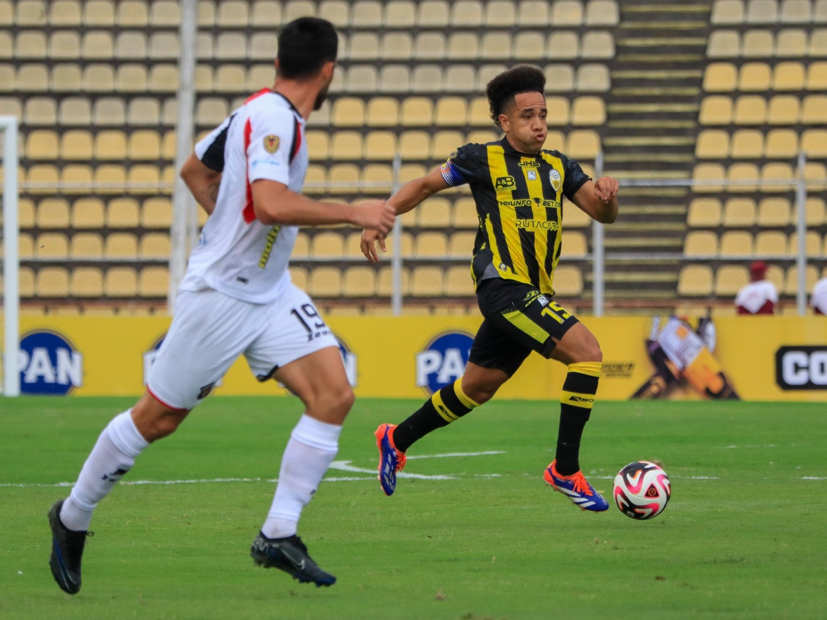 ¡Victoria! Deportivo Táchira mantiene su dominio 1 a 0 contra el Caracas FC