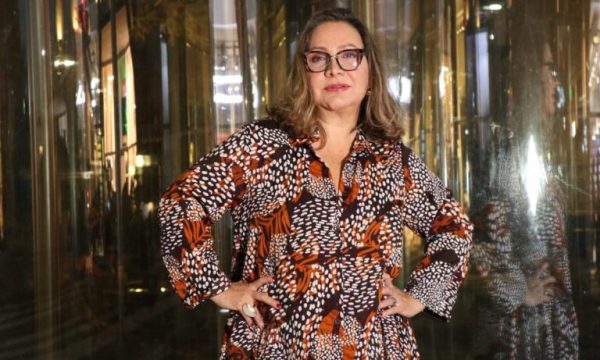 Elba Escobar vuelve a las pantallas con “Rostros de un país” a través de HispanoTV