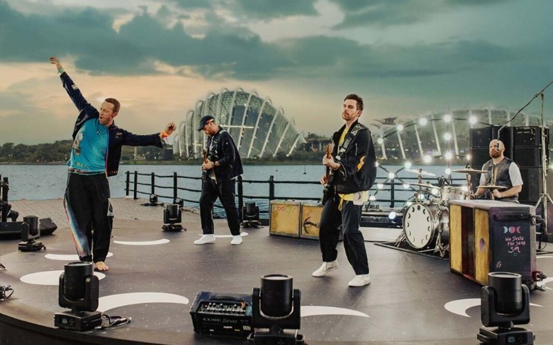 Coldplay lanzó el videoclip de su tema «Man in the Moon» rodado en Singapur
