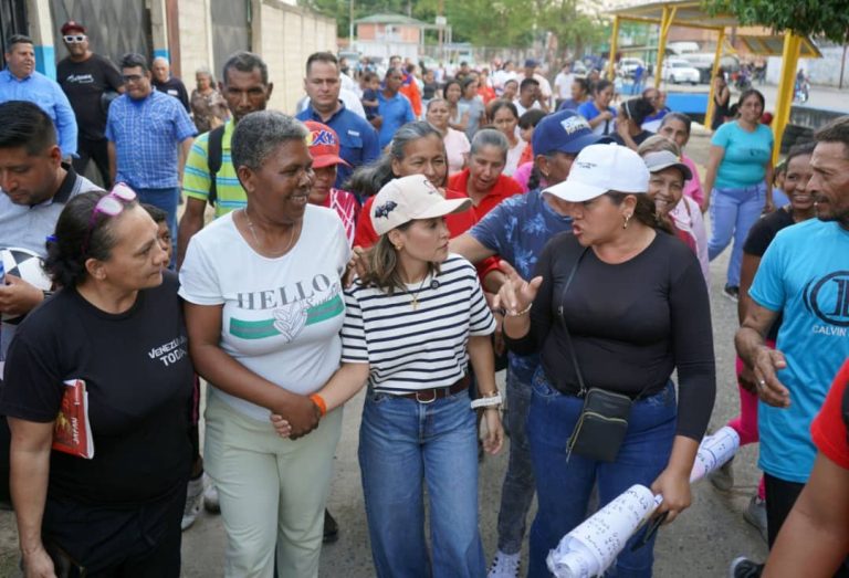 Alcaldesa Dina Castillo lideró asamblea popular y reactivación de pozo en sector La Democracia (+ Fotos)