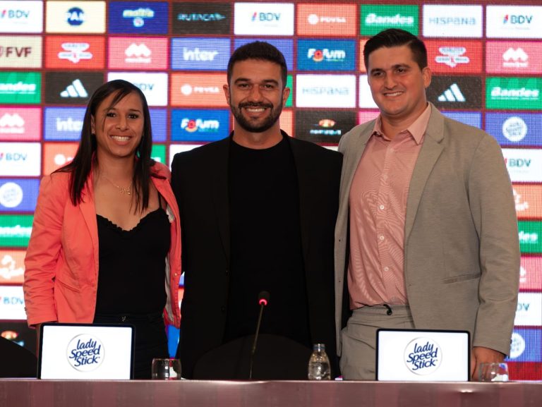 ¡Es oficial! Presentaron a los nuevos entrenadores de la Vinotinto femenina