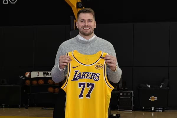 Luka Doncic ya tiene fecha de estreno con los Ángeles Lakers y no será contra Golden State